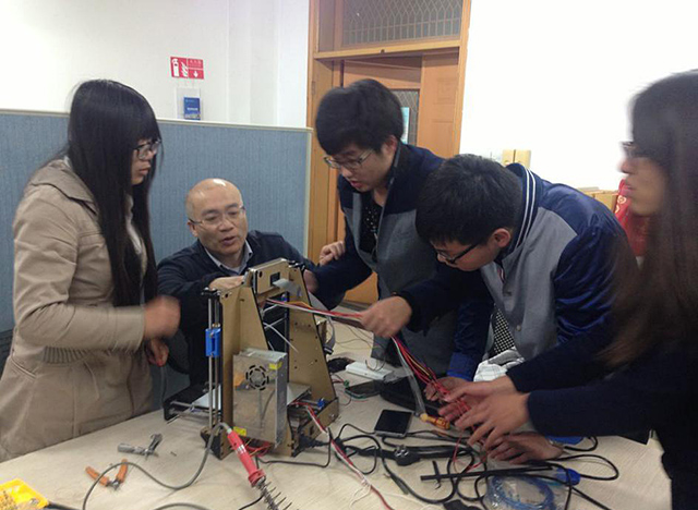 以本为本,打造“金课”——计算机学院实践育人纪实-计算机学院